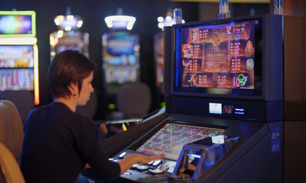 Nudge features that improve online casino player winning chances online casinos
