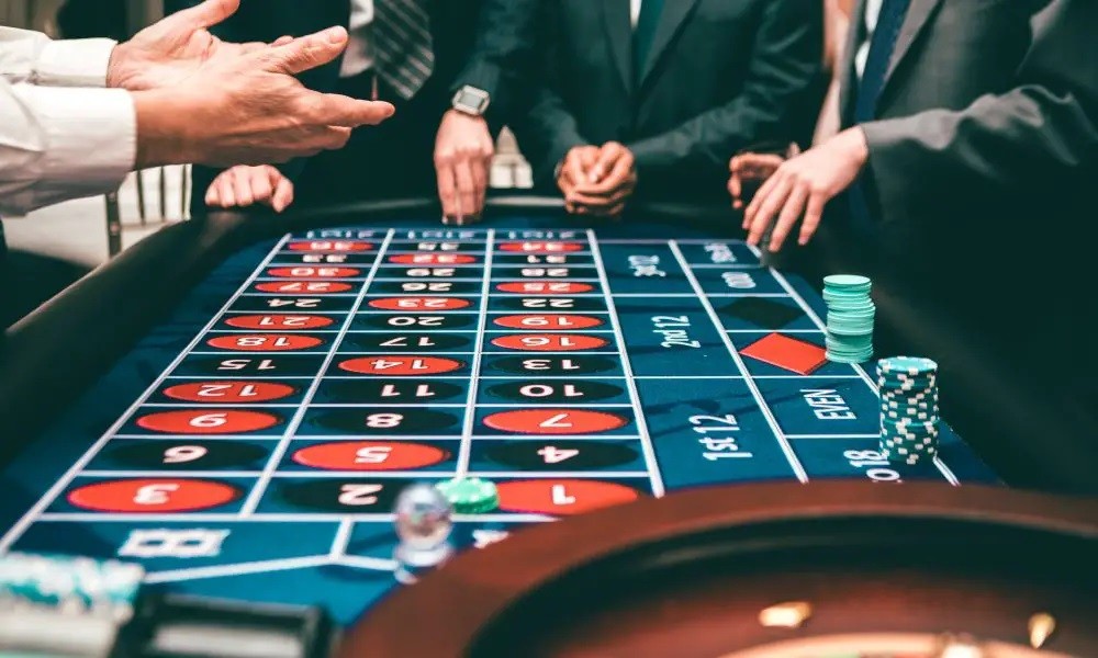 Lottery participation across predictable scheduling models